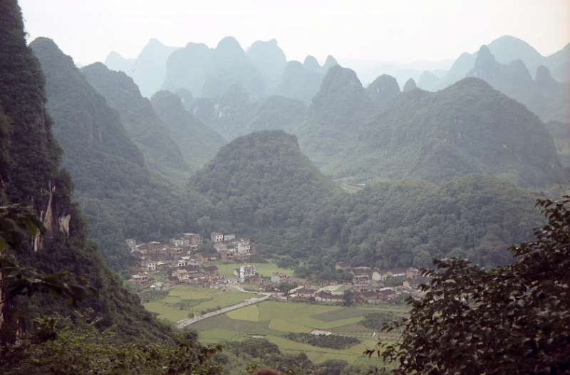 Moon hill, Guilin China.jpg - Moon hill